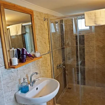 Bed & Breakfast 11 Boutique 2*