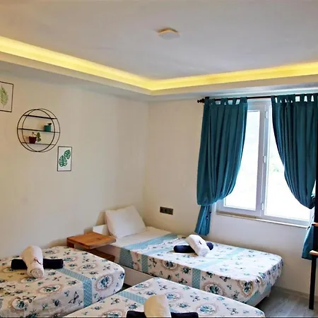 Bed & Breakfast 11 Boutique