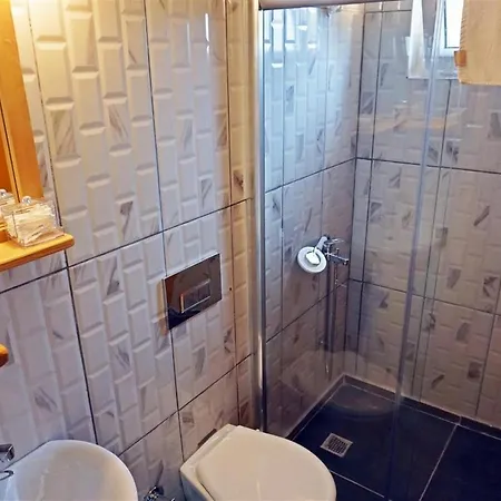 11 Boutique Bed and breakfast 2*